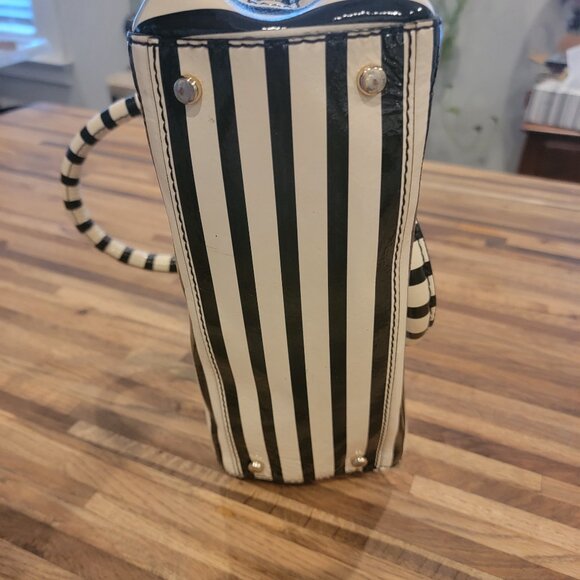 Kate Spade ♠️ Wellesley Stripe Alessa Striped Patent Leather Satchel/Crossbody - Picture 8 of 17